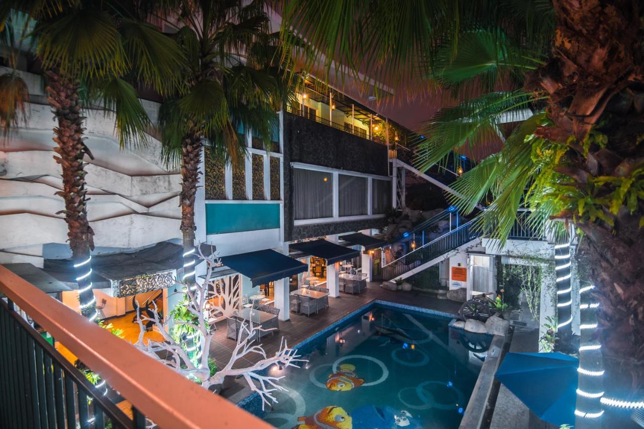 Oxville Hotel Padang  Ngoại thất bức ảnh