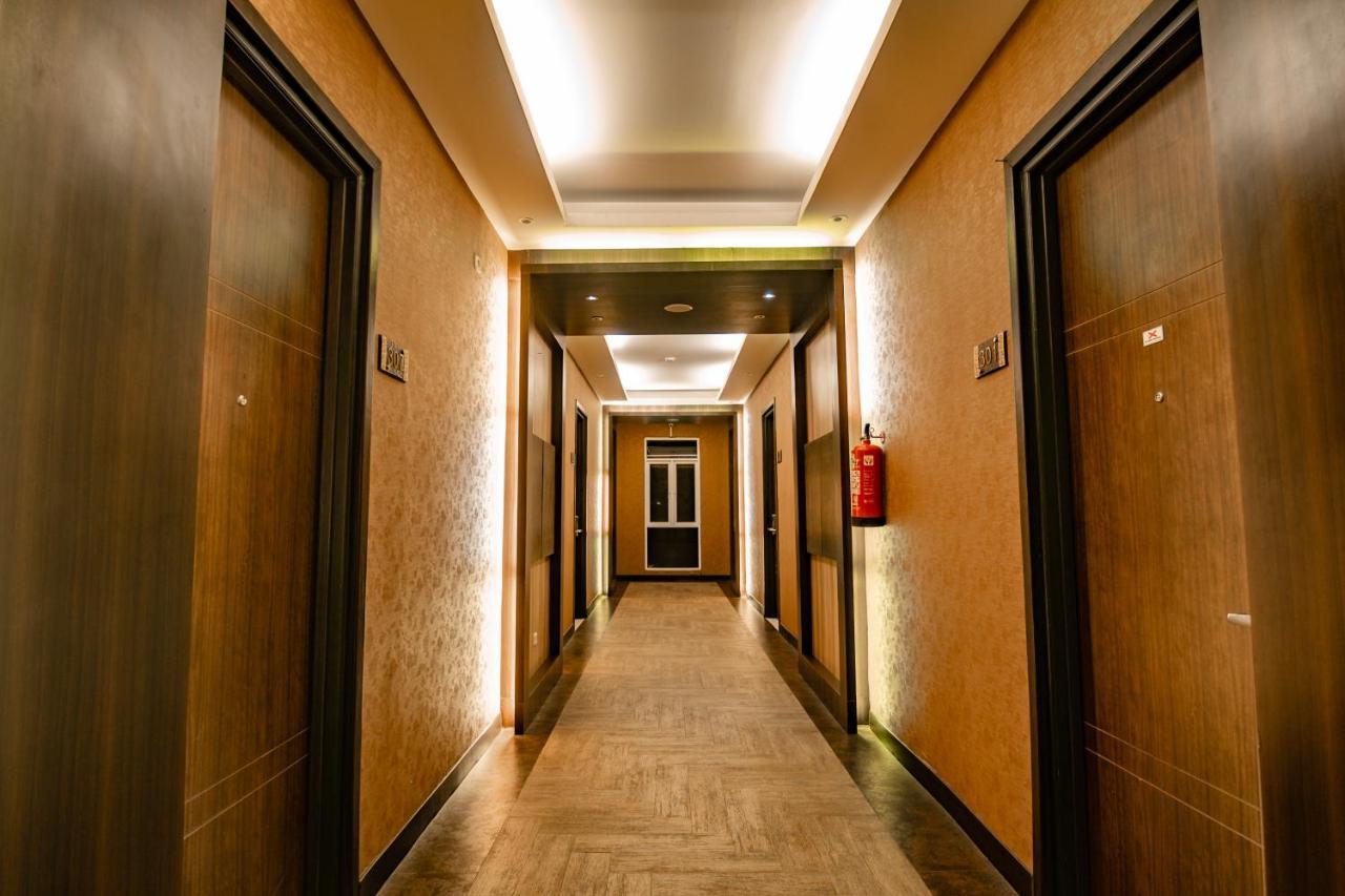 Oxville Hotel Padang  Ngoại thất bức ảnh