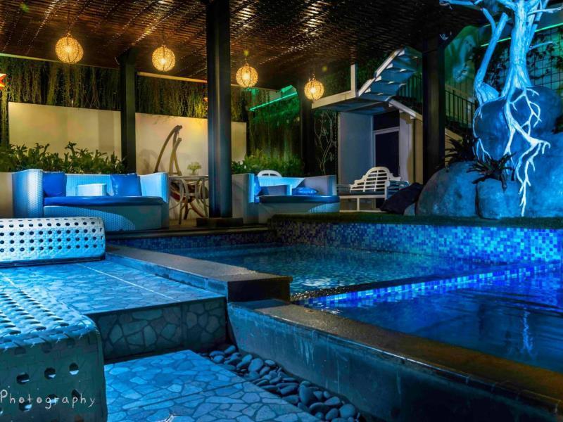 Oxville Hotel Padang  Ngoại thất bức ảnh