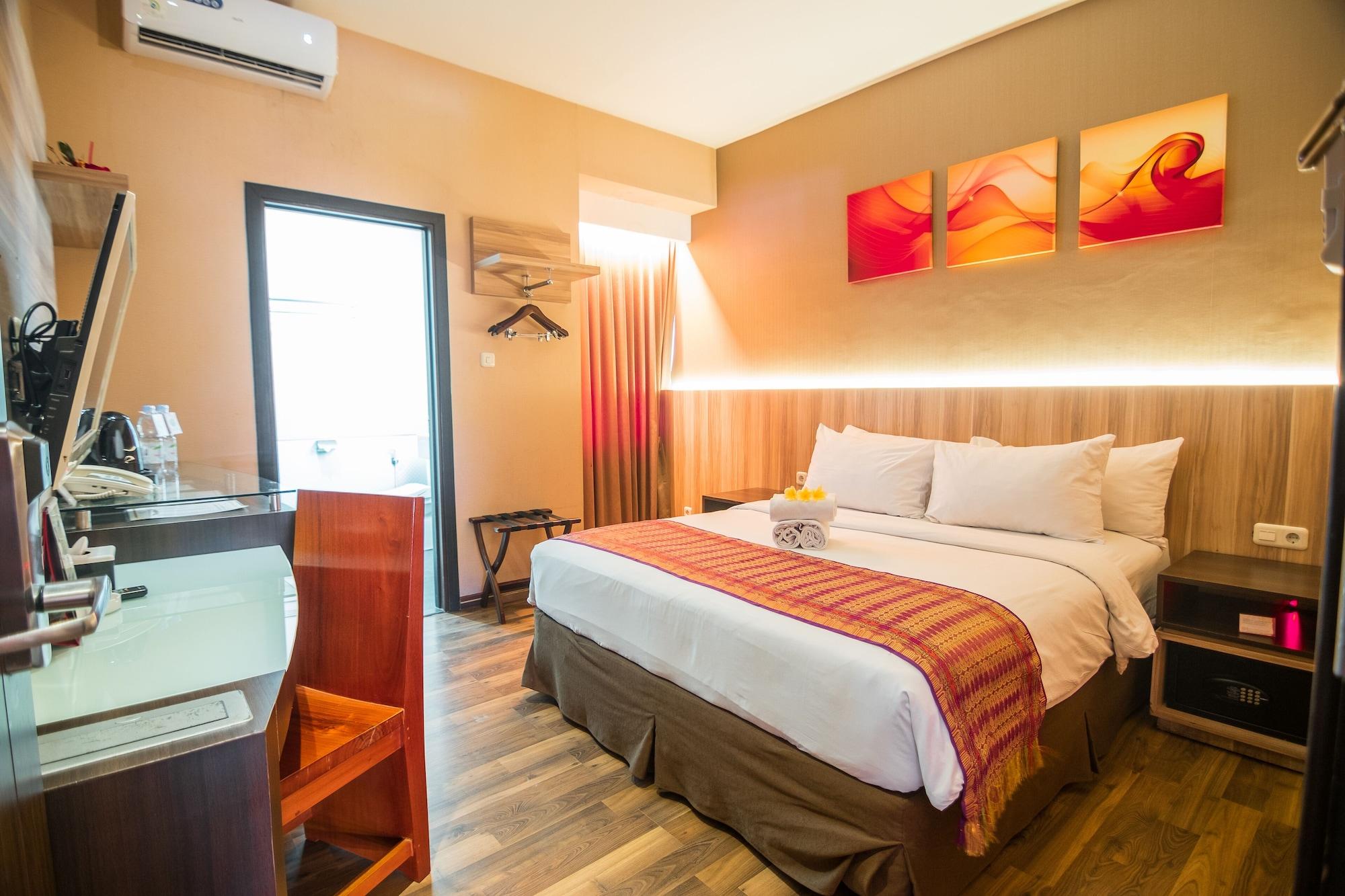 Oxville Hotel Padang  Ngoại thất bức ảnh