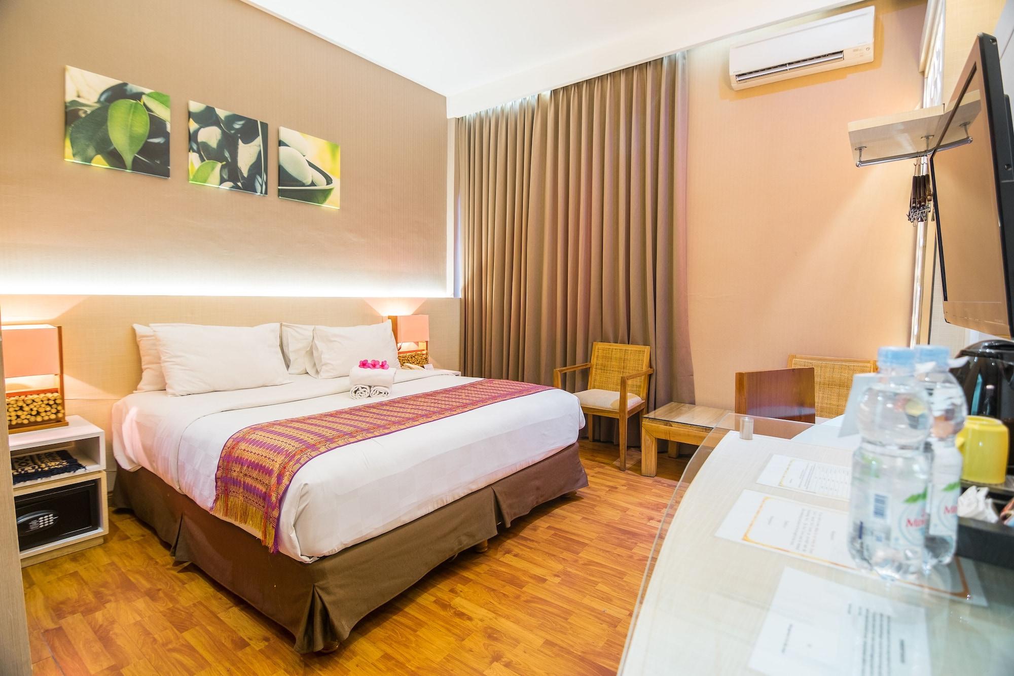 Oxville Hotel Padang  Ngoại thất bức ảnh