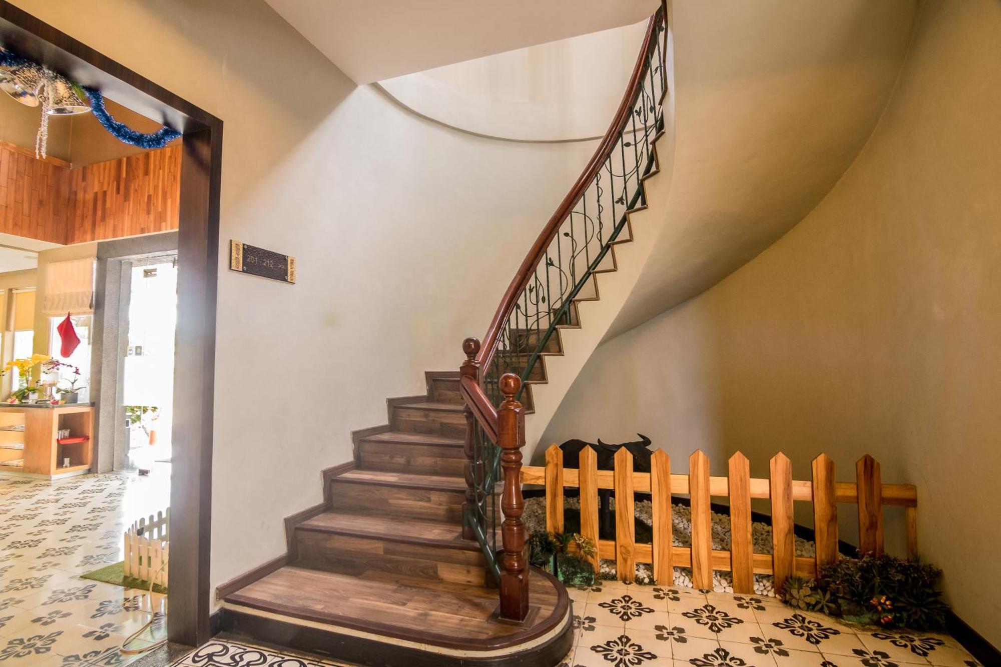 Oxville Hotel Padang  Ngoại thất bức ảnh
